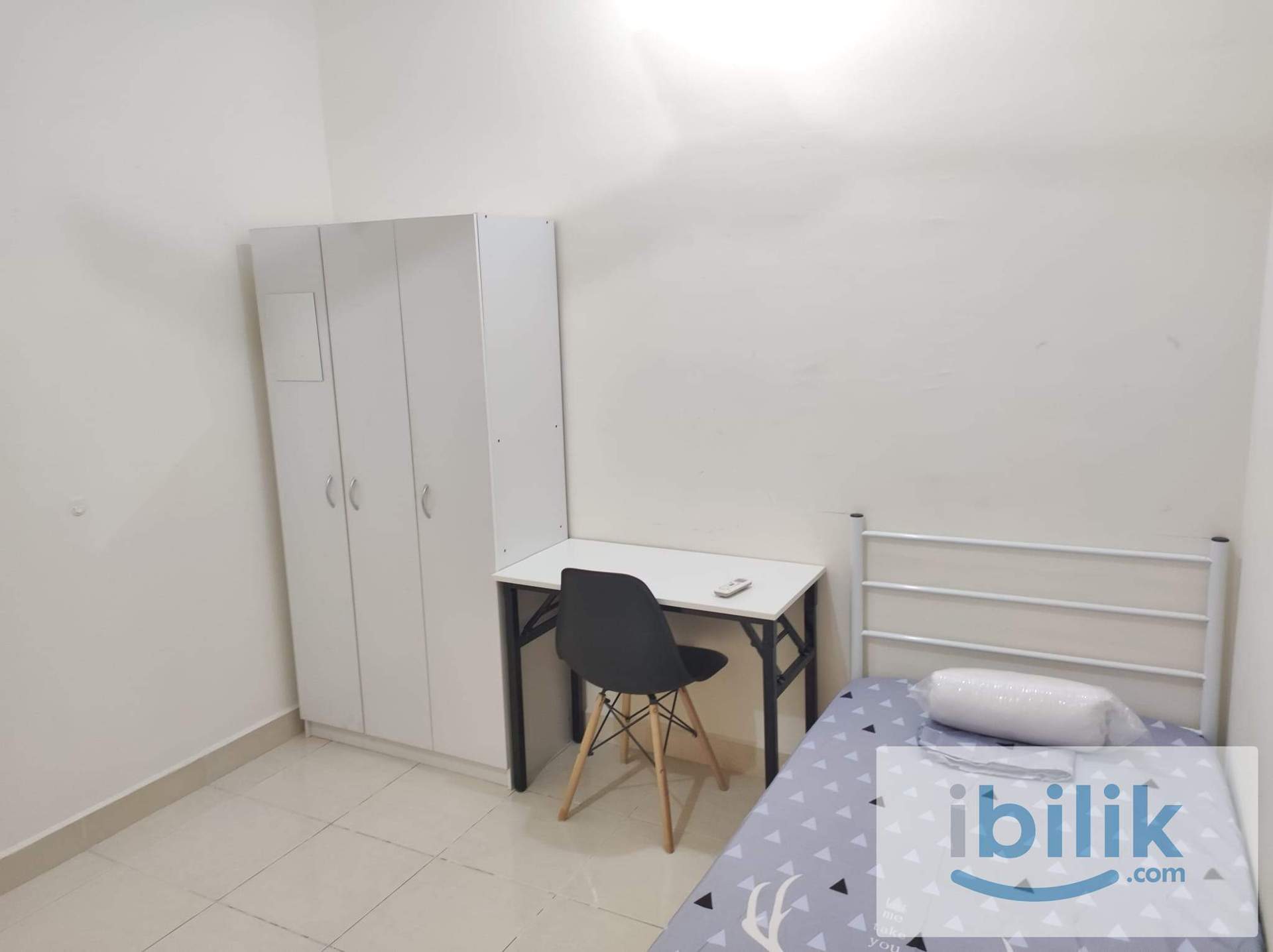 cheap single room at penalgi utama condo - Image 5