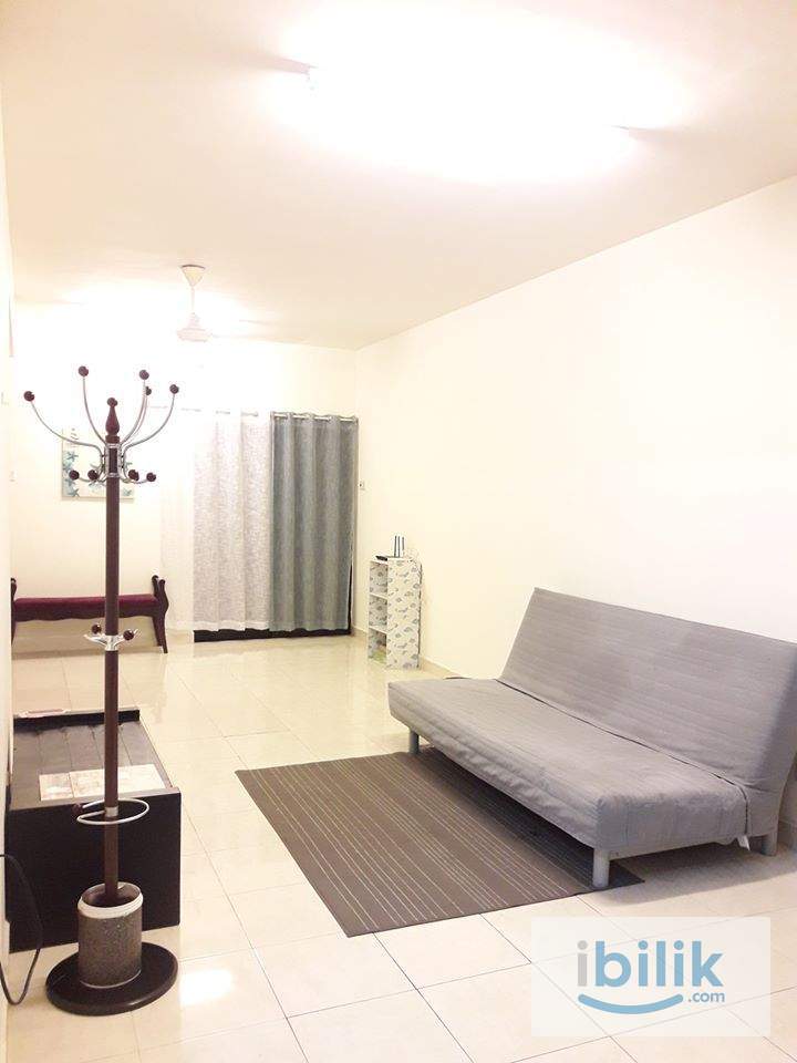 master bed room at pelangi utama condo - Image 4