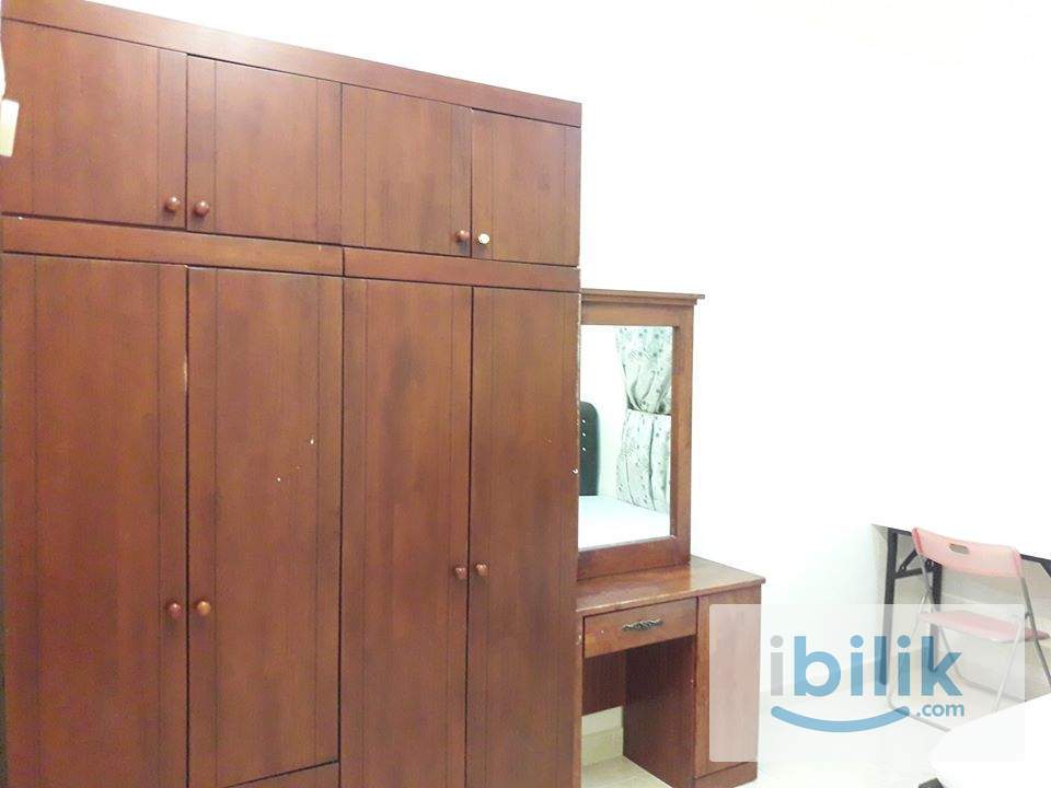 master bed room at pelangi utama condo - Image 6