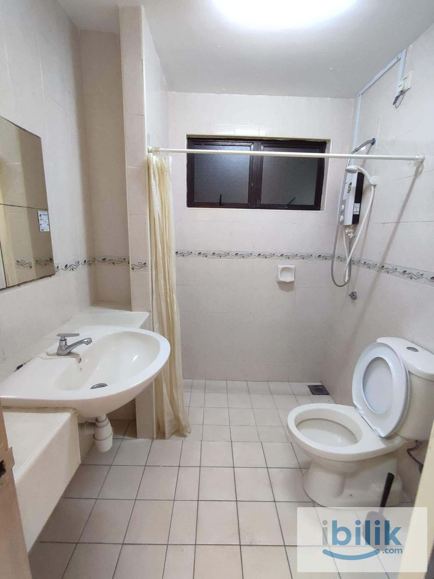 FEMALE room at Bandar utama IN PELANGI UTAMA CONDO - Image 2