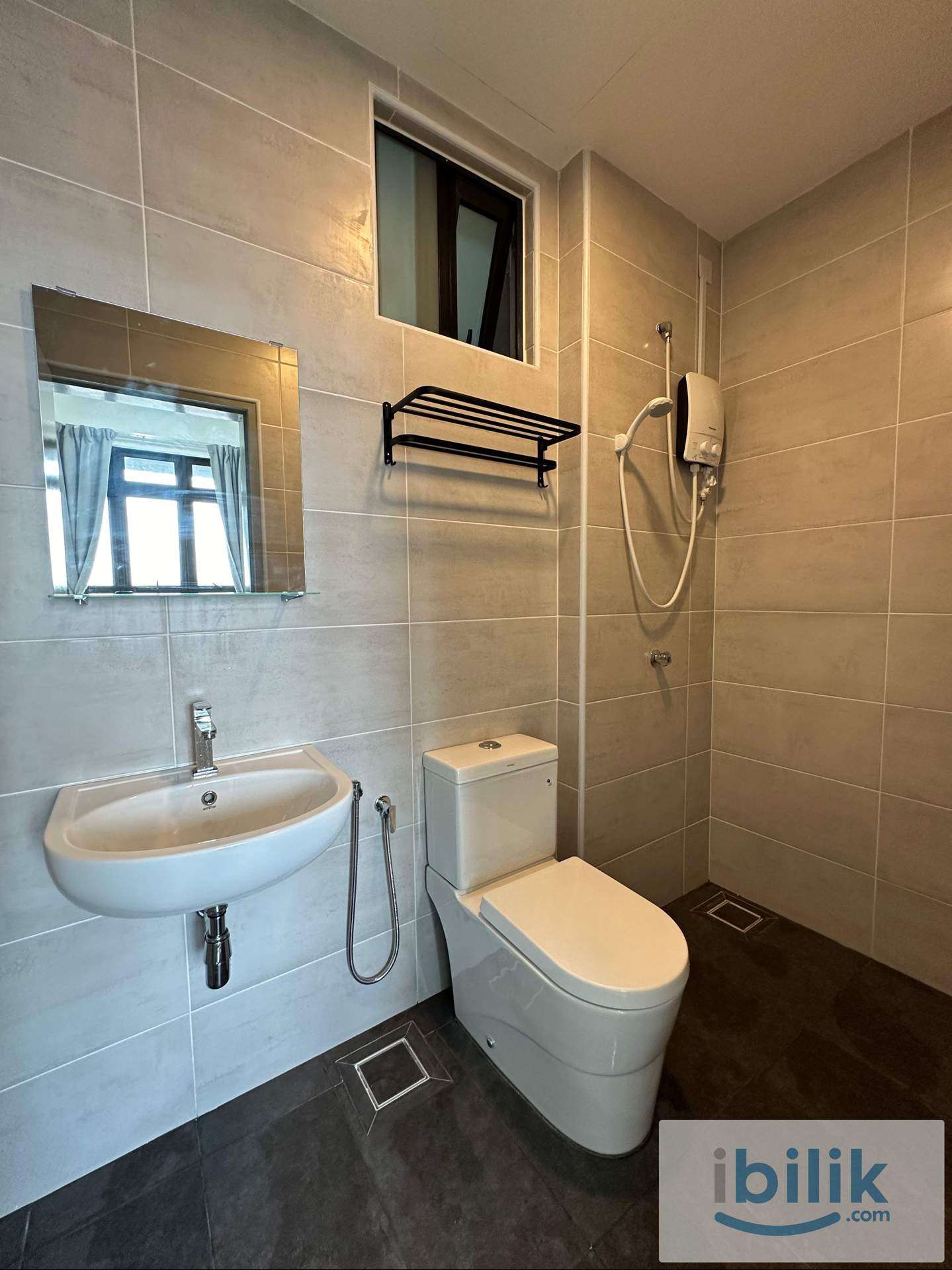 B11 Parkland Residence,Cheras South,Master Bedroom,Female Unit - Image 6