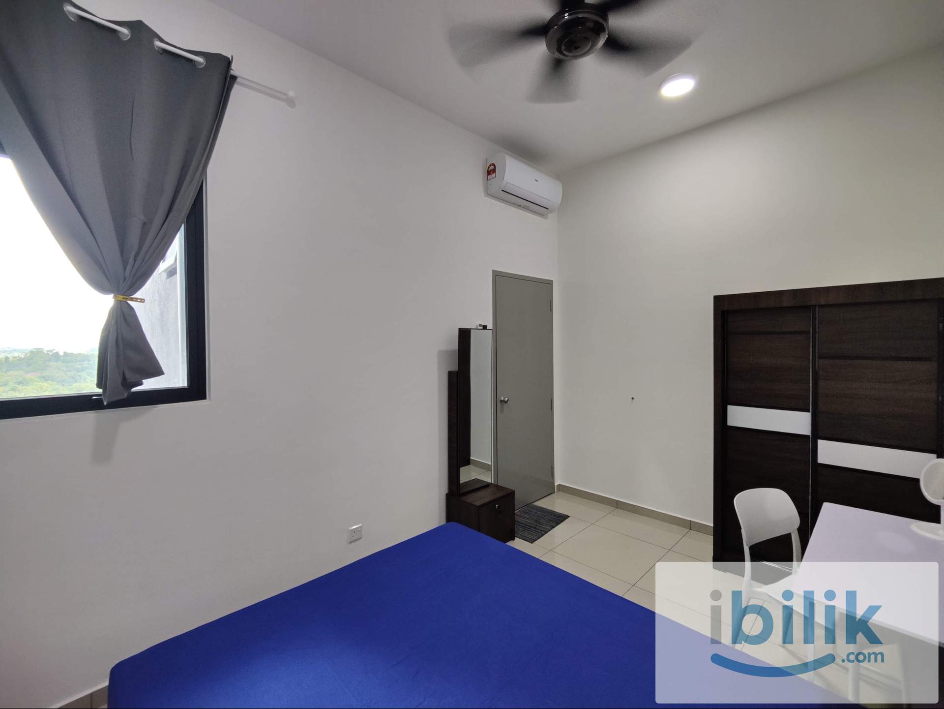 B11 Parkland Residence,Middle Female Room,Covered Link Bridge To MRT Batu 11 Cheras - Image 2