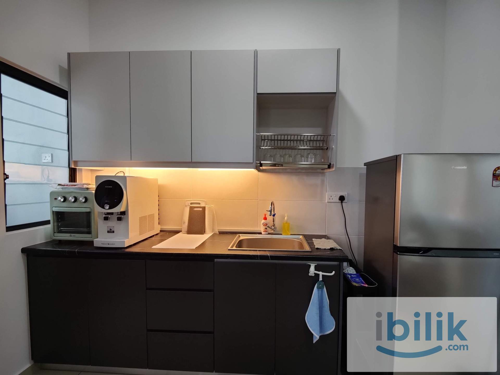 B11 Parkland Residence,Middle Female Room,Covered Link Bridge To MRT Batu 11 Cheras - Image 5