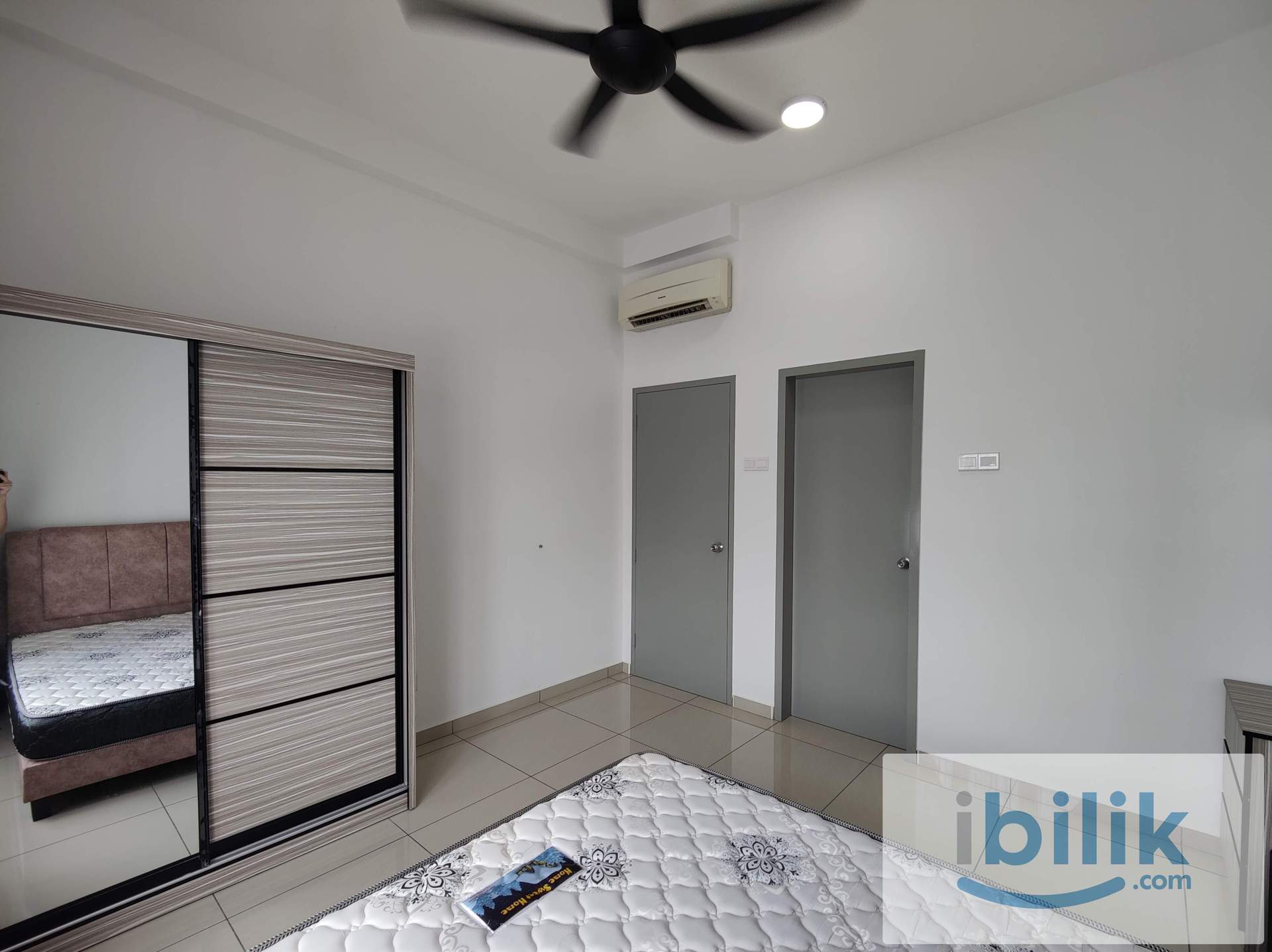 Nice Master Bedroom,B11 Parkland Residence,Walking Distance To MRT Batu 11 Cheras - Image 4