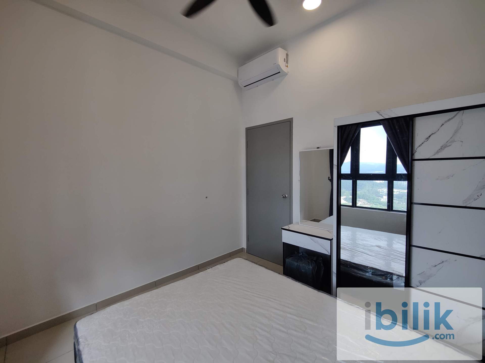 B11 Parkland Cheras,Middle Room,Mixed Gender,Walking Distance To MRT Batu 11 Cheras - Image 3
