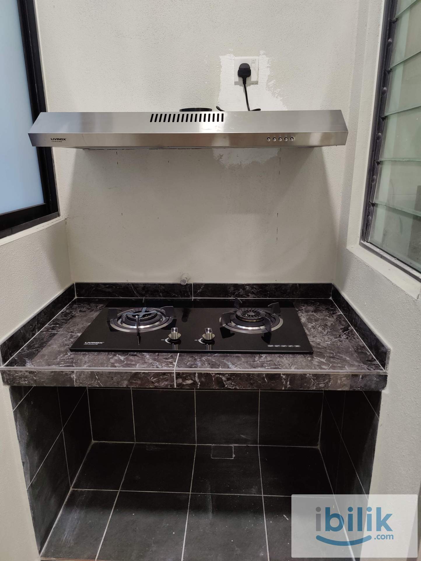 B11 Parkland Cozy Middle Bedroom with Balcony,Free Wifi,Walking Distance To MRT Batu 11 Cheras,Viewing Available Anytime - Image 8