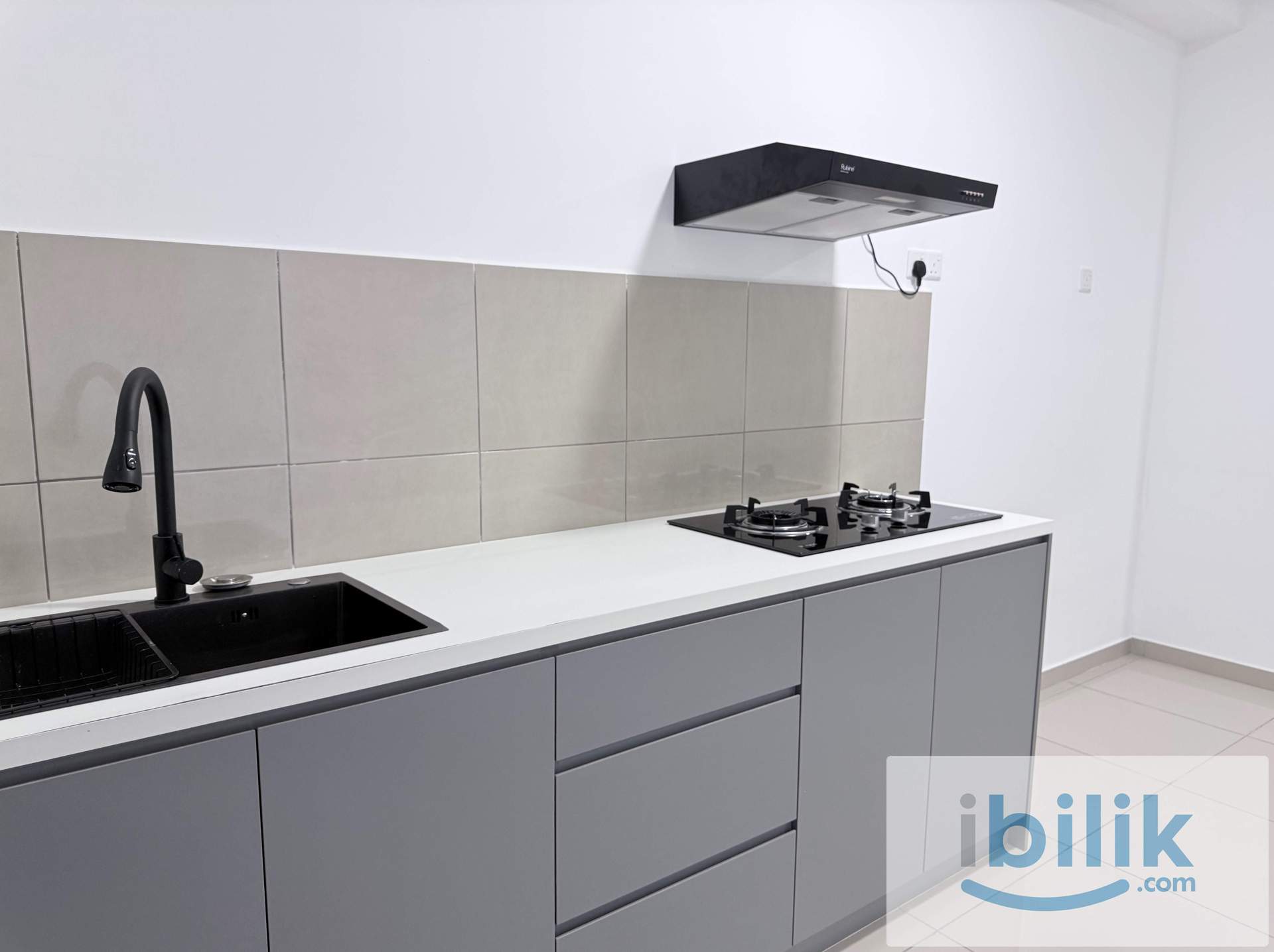 Budget Room RM600 with AirCond – D’Quince Sentul | Male Unit | Last Room Before Raya - Image 4