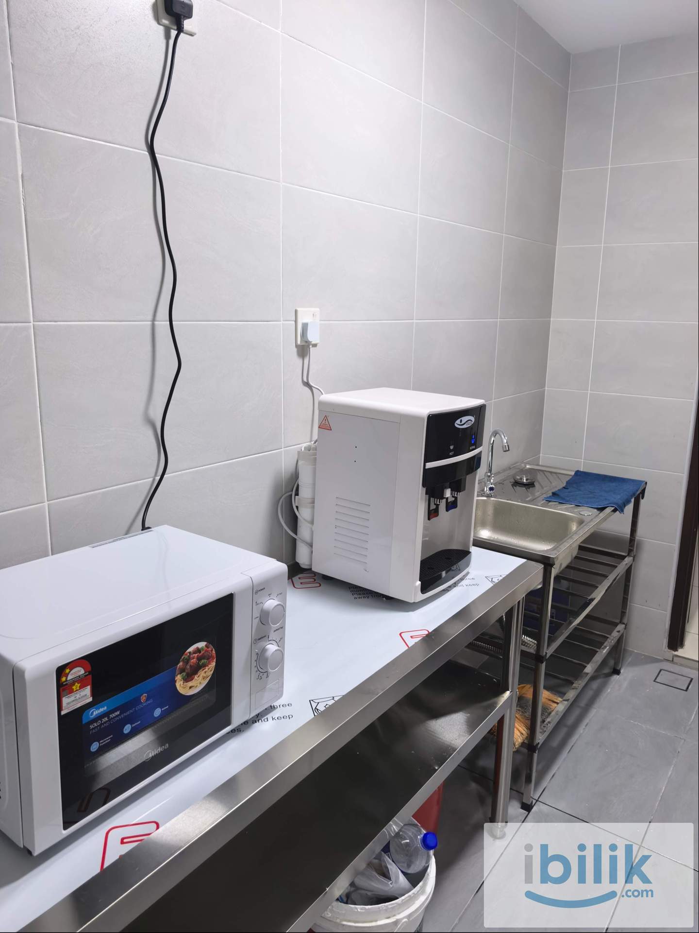 Two Single Bed Room - Image 5