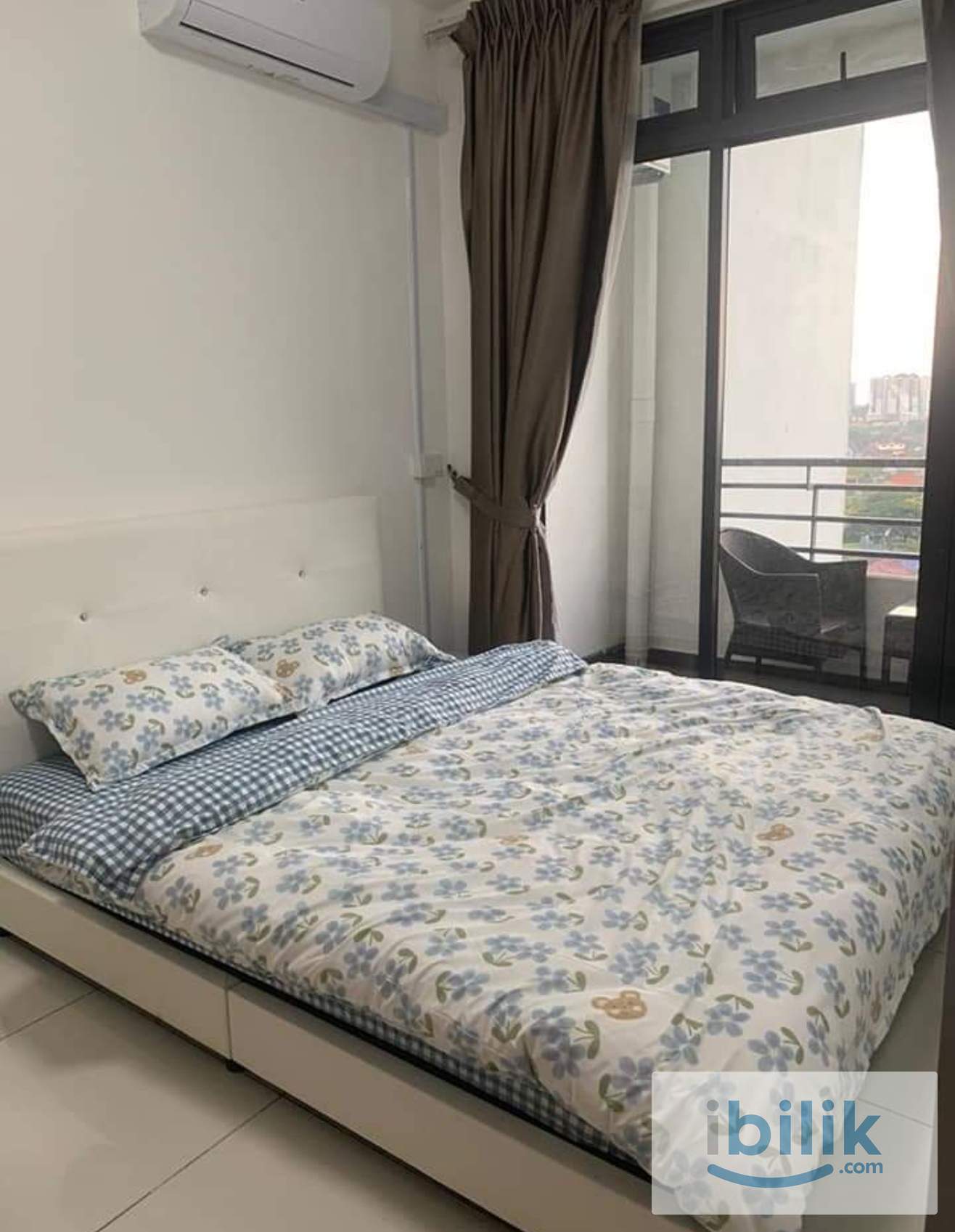 balcony queen bed room - Image 4