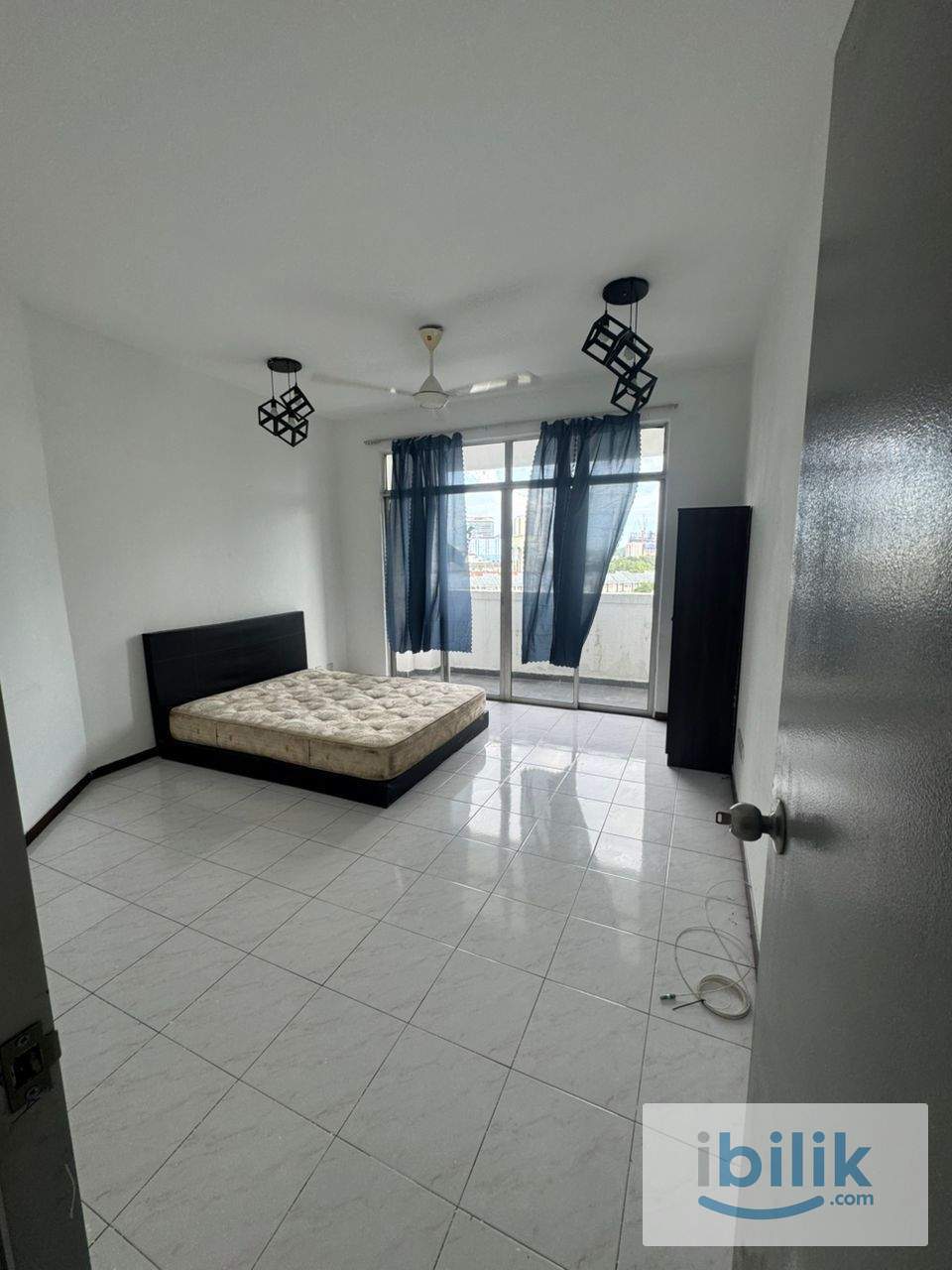 Medium Room Bukit OUG Condo - LRT Awan Besar - Bukit OUG - Image 1