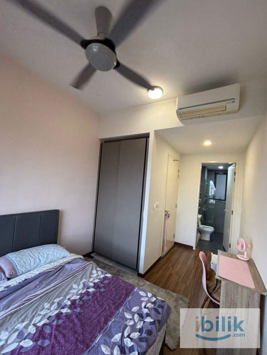 Master Room - Image 2