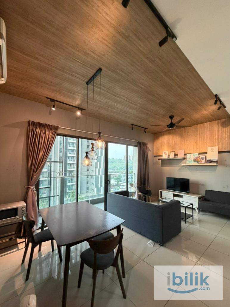 MIDDLE ROOM - Image 3