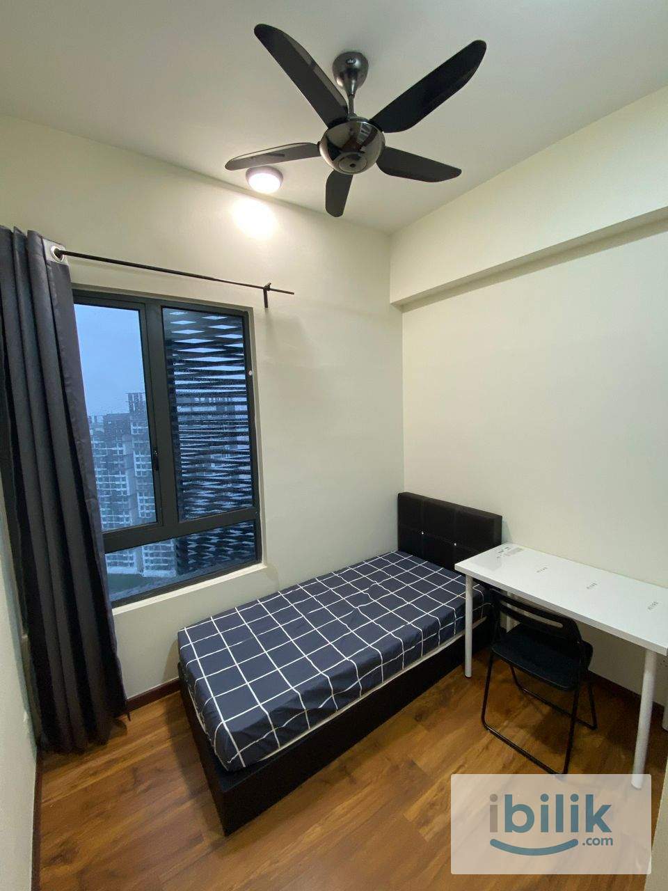 Single - Image 1