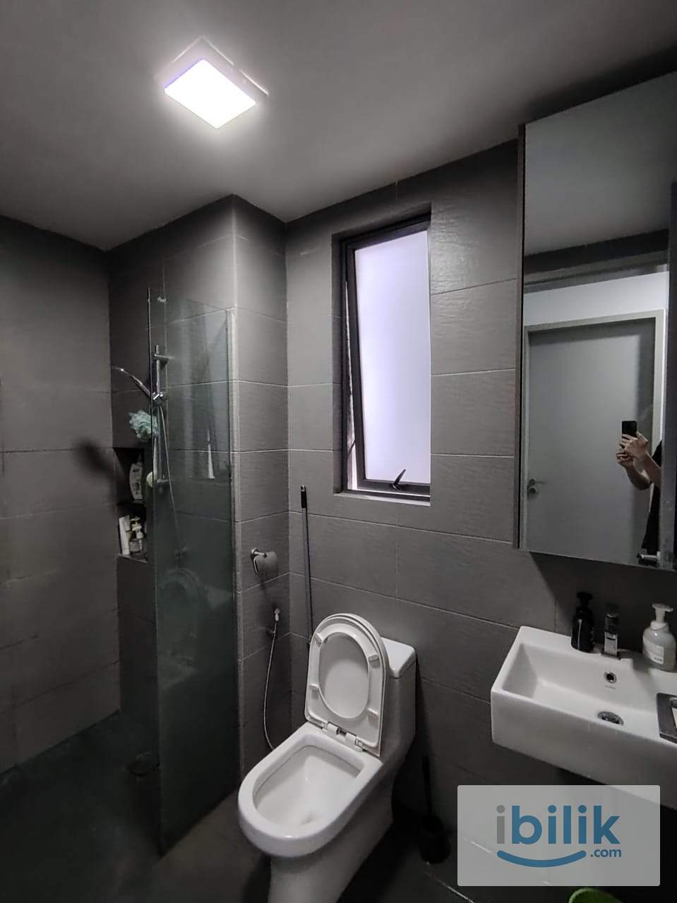 Female Single Room  - Image 4