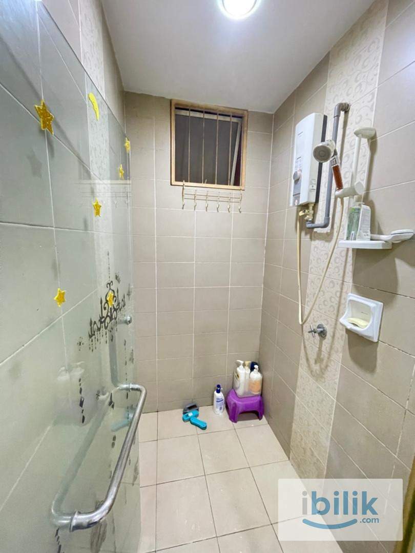 THE ZEST serviced apartment near Pavillion Bukit Jalil for RENT ( MIDDLE ROOM ) - Image 3