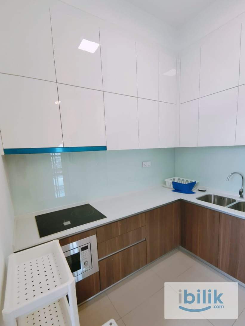 [DIRECT OWNER] MIXED GENDER Balcony Room at Lavile, Kuala Lumpur - Image 2