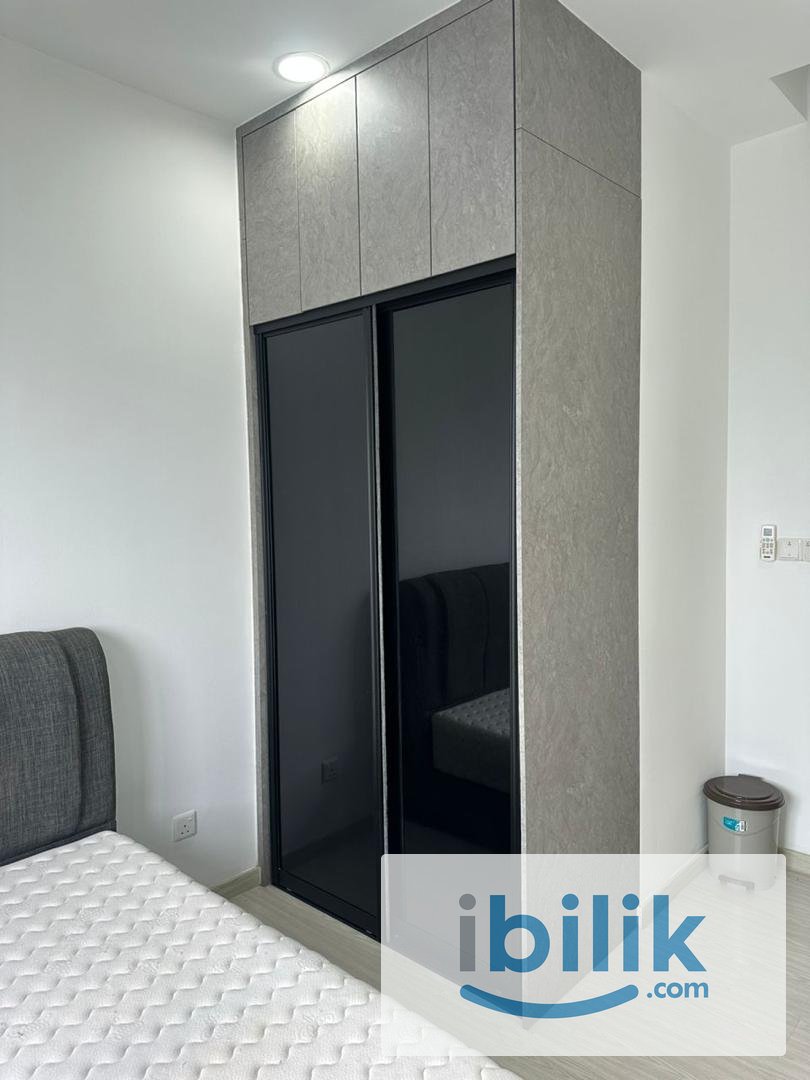 MEDIUM ROOM FULLY FURNISHED(FEMALE UNIT)DIRECT LINK TO LRT - Image 10