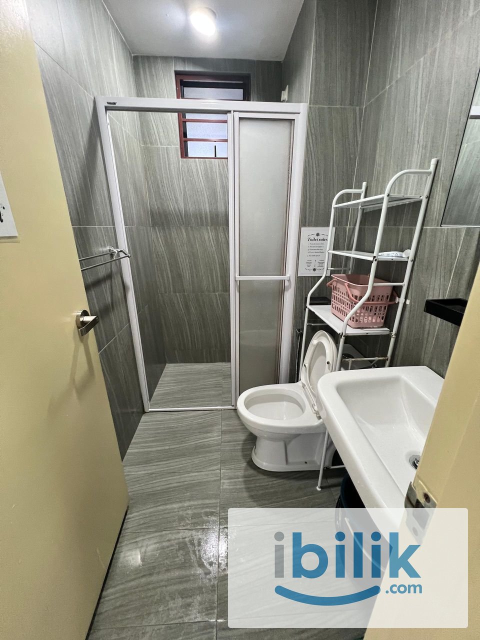 MEDIUM ROOM FULLY FURNISHED(FEMALE UNIT)DIRECT LINK TO LRT - Image 3