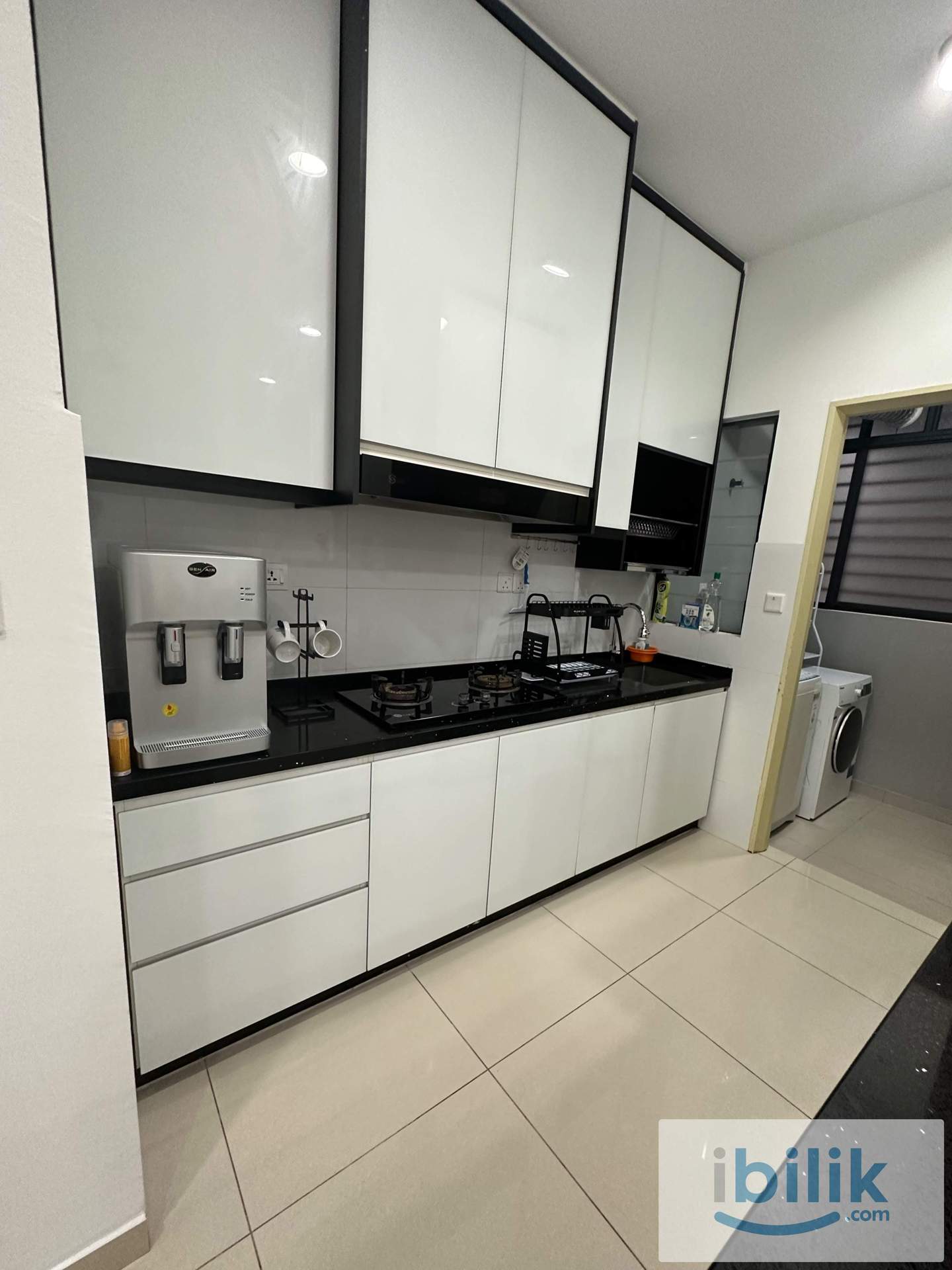 FULLY FURNISHED FEMALE UNIT NEXT TO LRT - Image 1