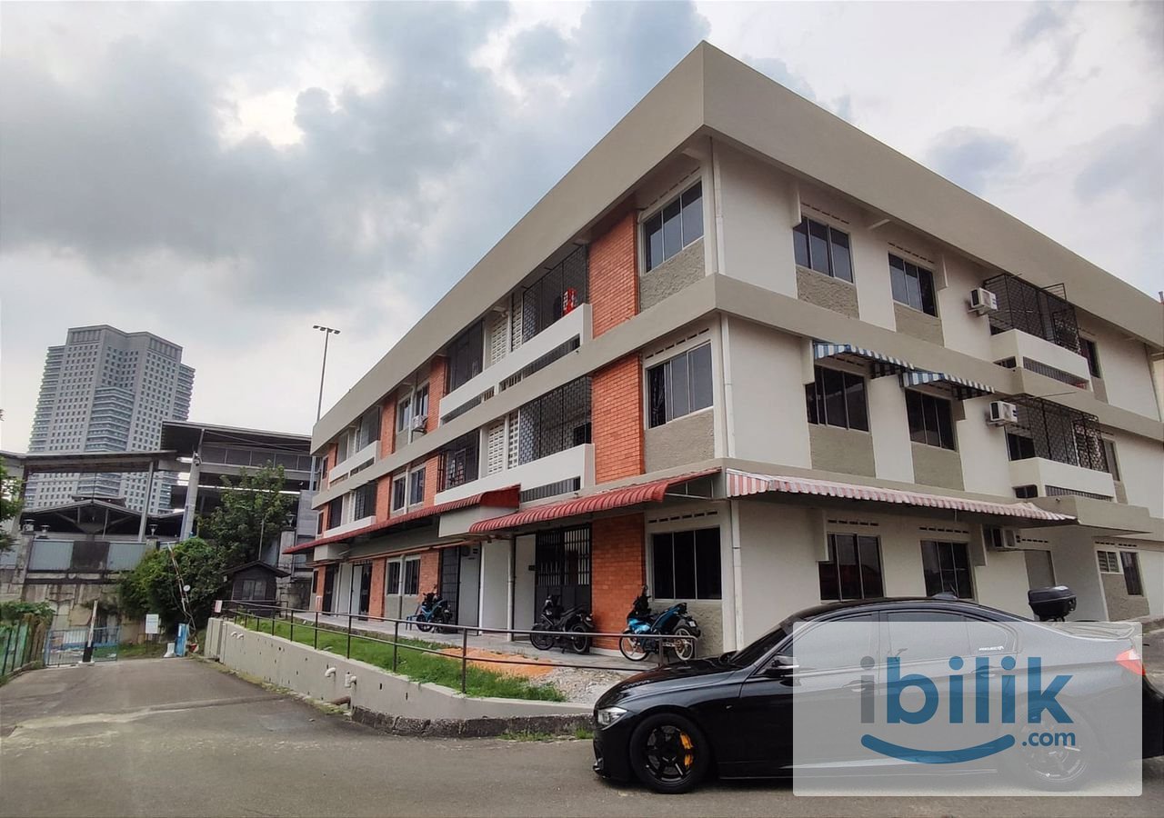 📍CIQ ROOM FOR RENT💰LOW DEPOSIT🔥MIddle Room Walking Distance to CIQ - Image 6