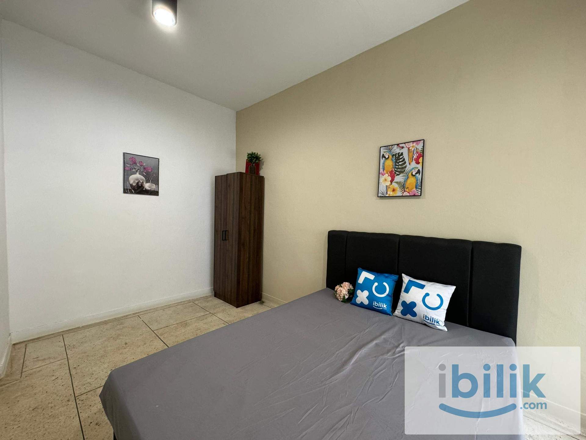 📍CIQ Room For Rent💰LOW DEPOSIT 💰Middle Room at CIQ, Low Deposit,Johor Bahru - Image 5