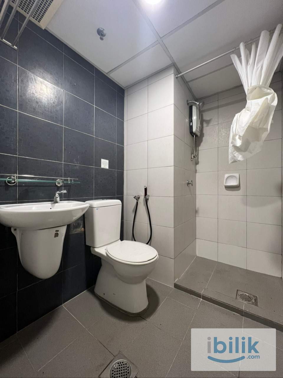 📍MASTER BEDROOM NEARBY CIQ JB🏡 HOTEL CONCEPT ROOM 💰LOW DEPOSIT 🚶🏻‍♂️WALKING DISTANCE TO CIQ JB  - Image 6