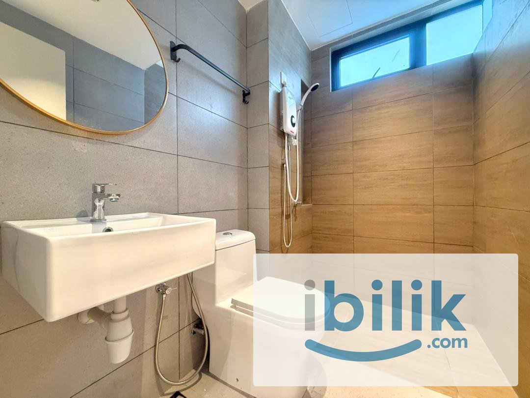 Cozy Master Room for Rent @ Vivo Executive Apartment, Batu Kawan - Image 4