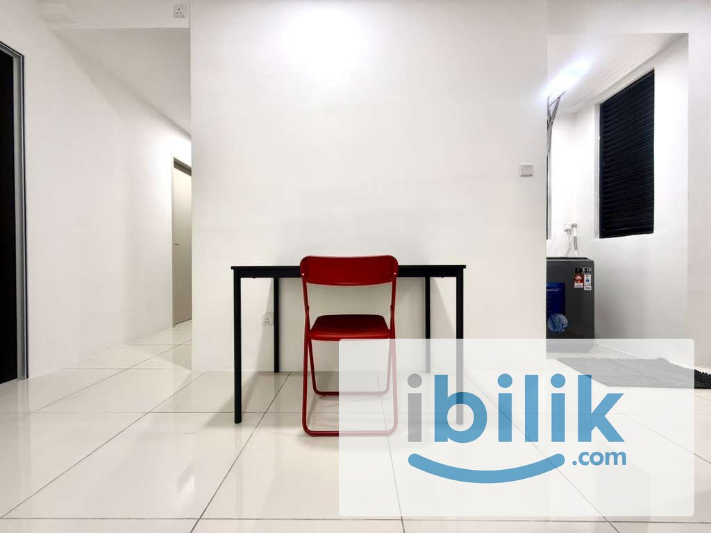 Cozy Master Room for Rent @ Vivo Executive Apartment, Batu Kawan - Image 4