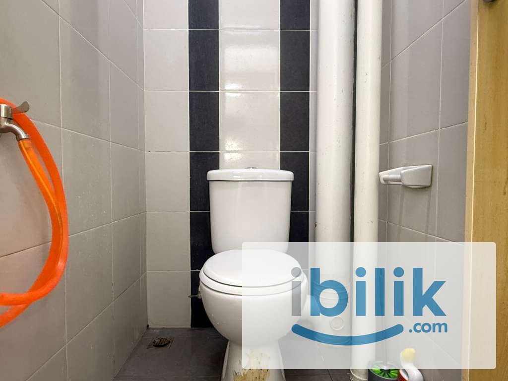 Cozy Single Room for Rent @ Idaman Selasih, Sungai Ara - Image 7