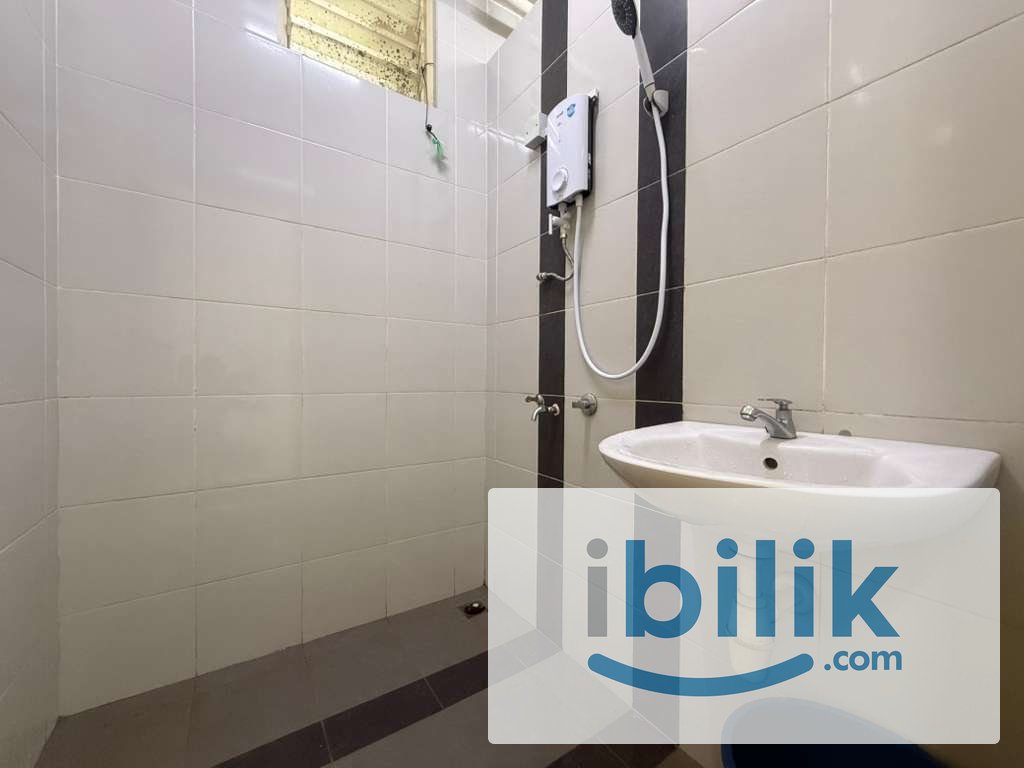 Cozy Single Room for Rent @ Idaman Selasih, Sungai Ara - Image 6