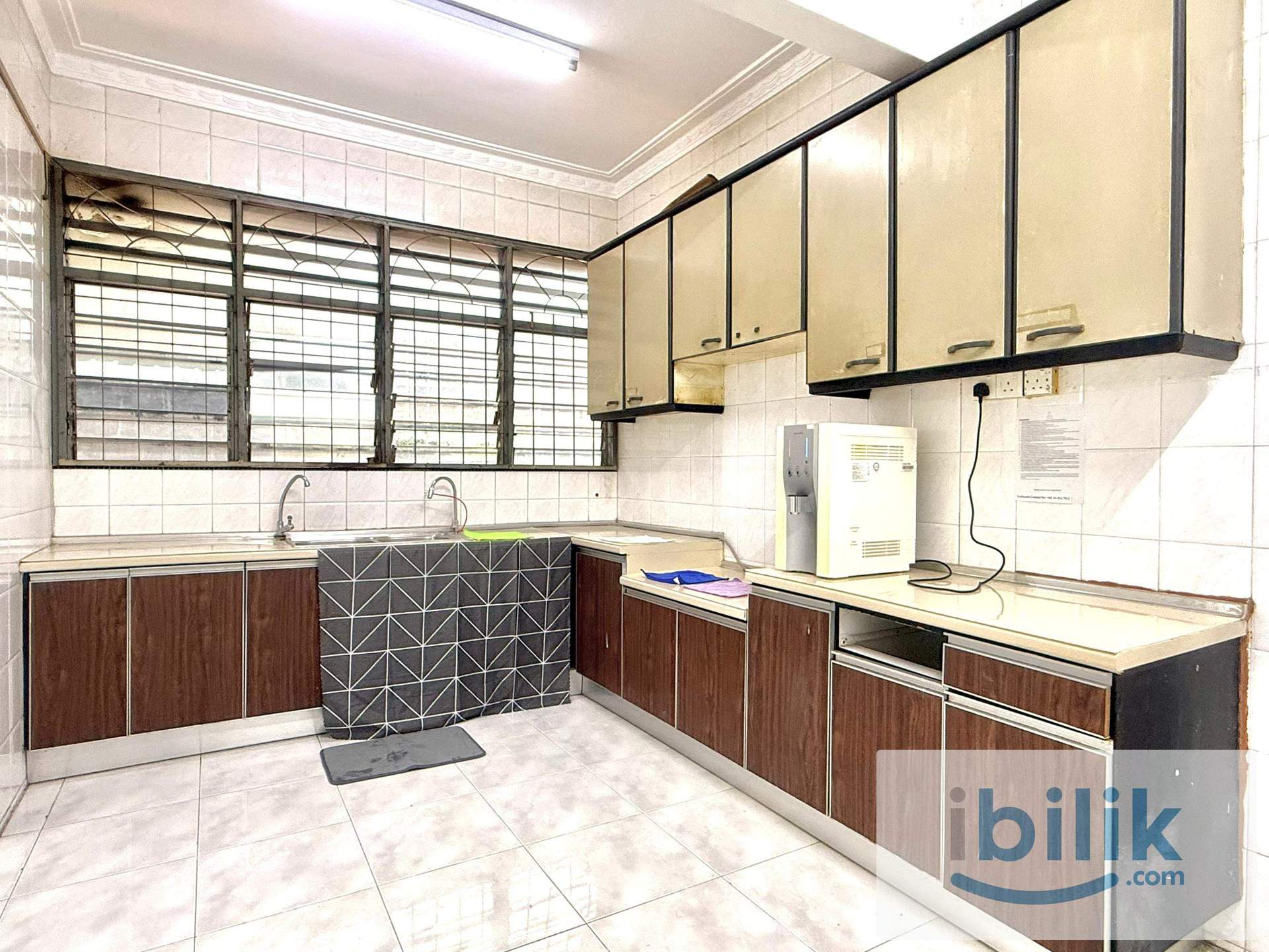 Cozy Middle Room for rent @ Taman Dahlia, Butterworth, Penang - Image 8