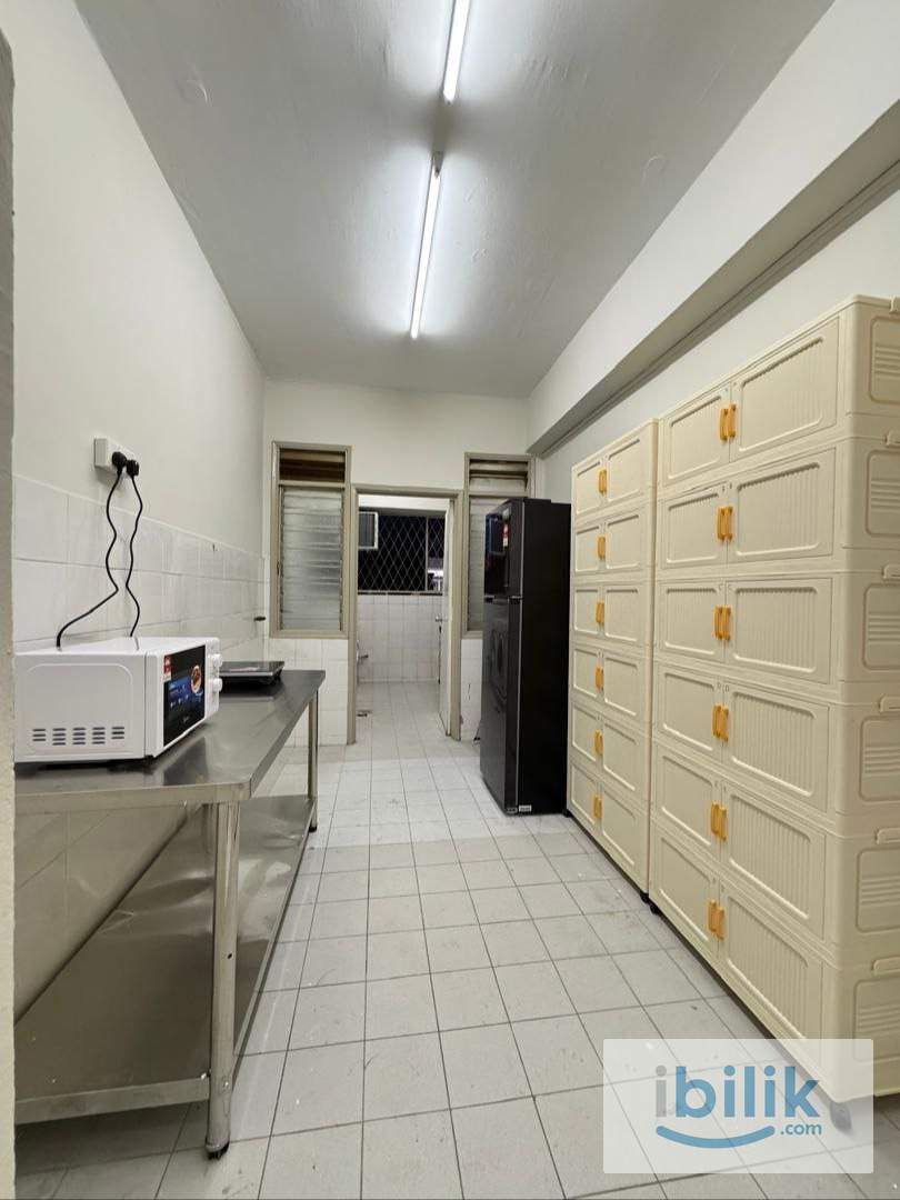 [Kelana Puteri] Small Room with Aircond Rent Near LRT, Paradigm Mall - Image 3