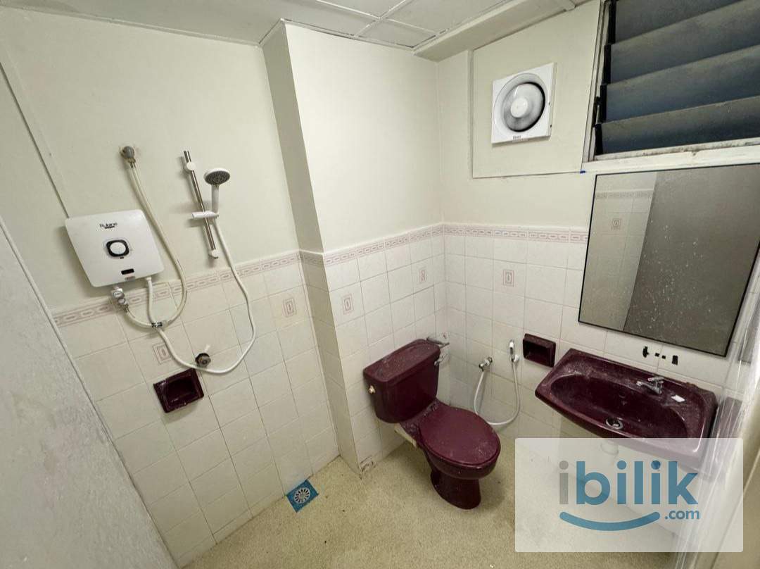 [Kelana Puteri] Small Room with Aircond Rent Near LRT, Paradigm Mall - Image 4