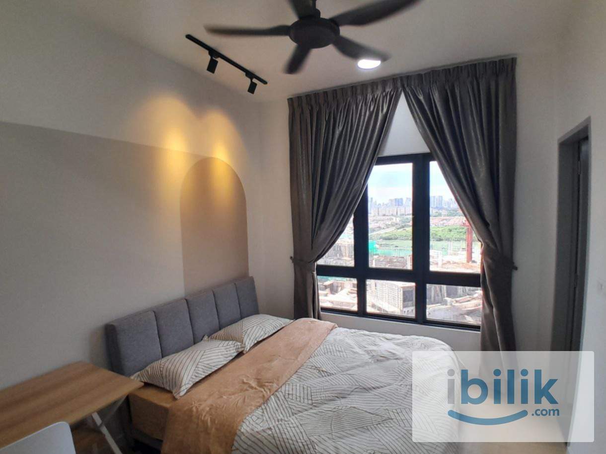 [M Luna] Mixed Gender Unit Master Room Rent Near Selayang, Batu Caves, Jinjang - Image 1