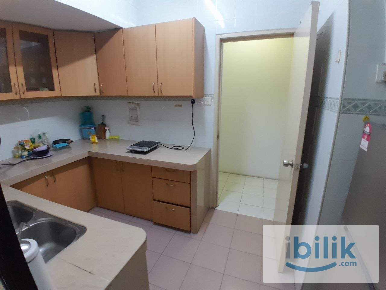 [D'Aman Crimson] Medium Room Rent Near LRT, Kelana Jaya, Ara Damansara - Image 4