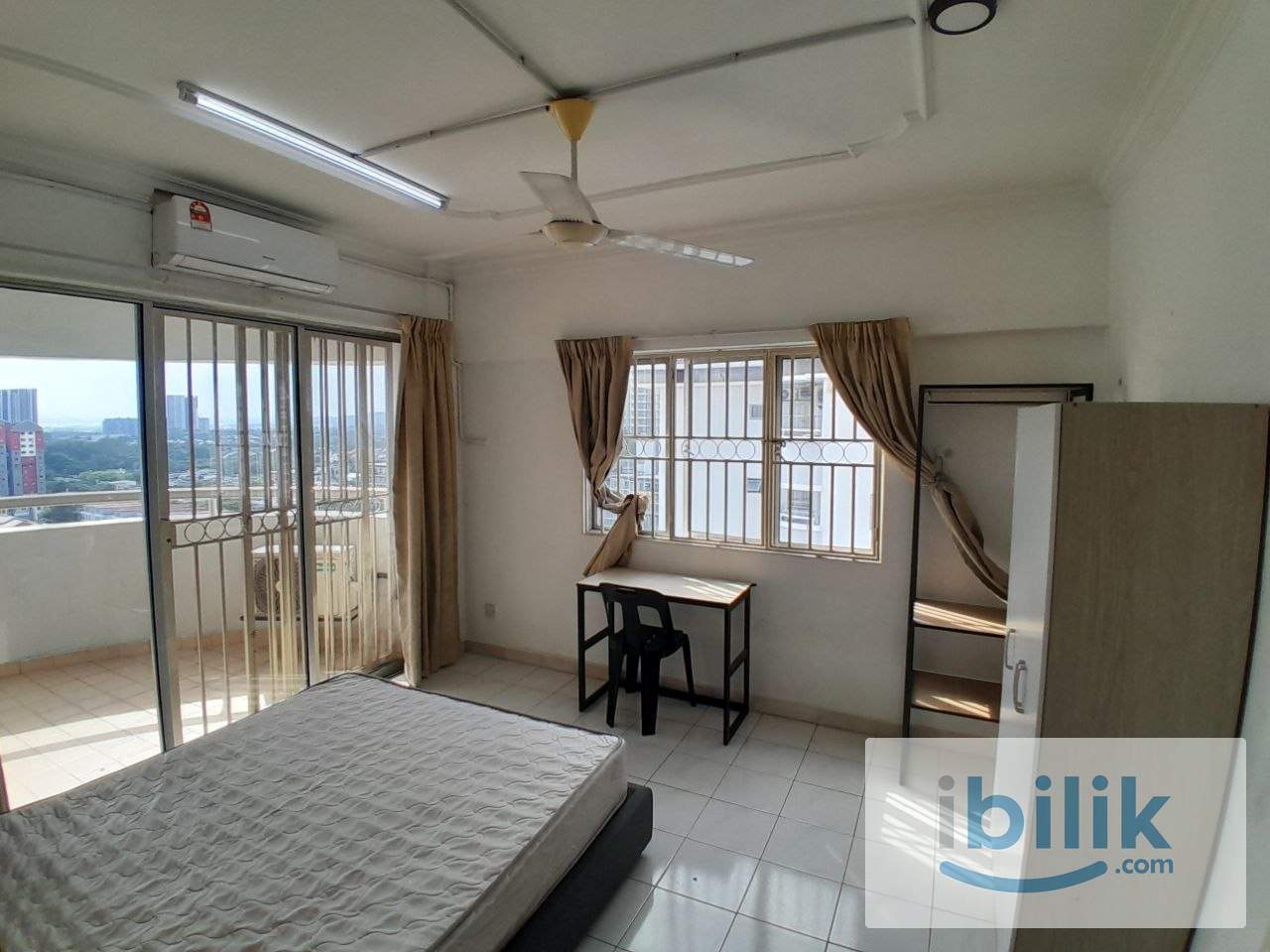 [D'Aman Crimson] Medium Room Rent Near LRT, Kelana Jaya, Ara Damansara - Image 2