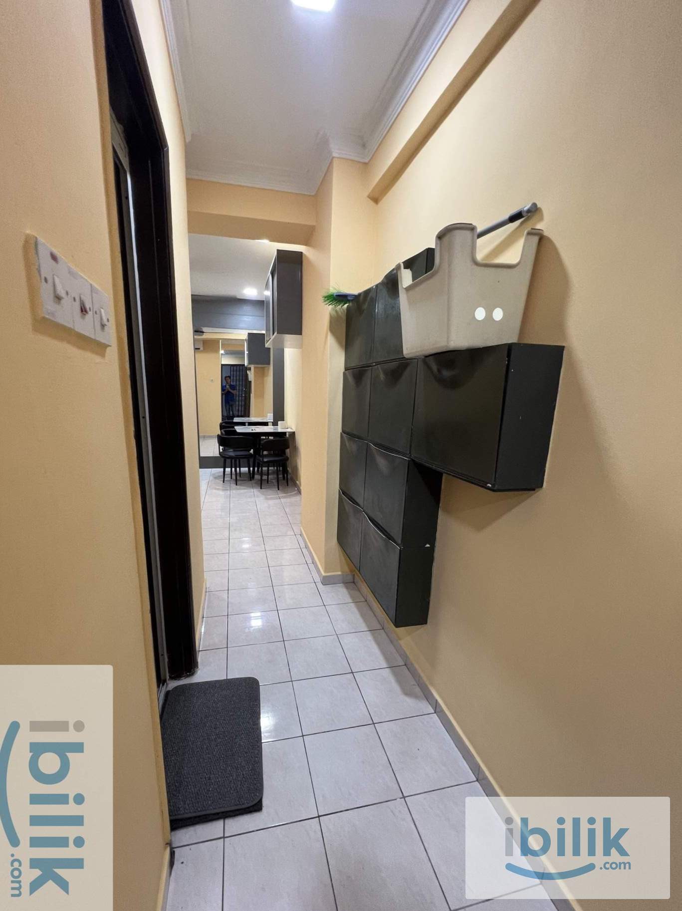 Studio Unit - Image 6