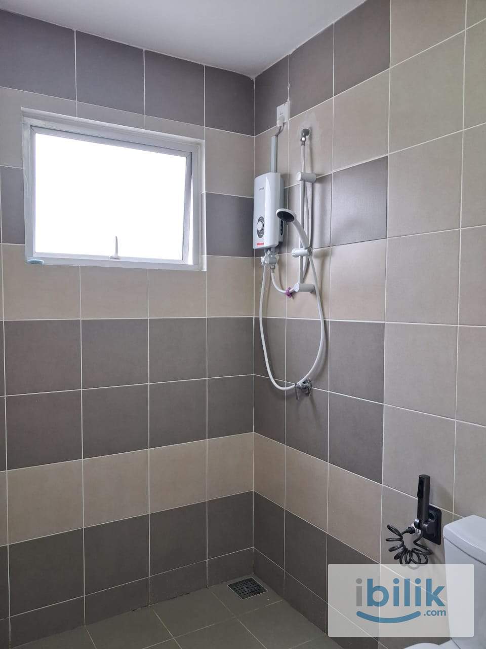 Master and Medium Room in Bangsar - Image 7