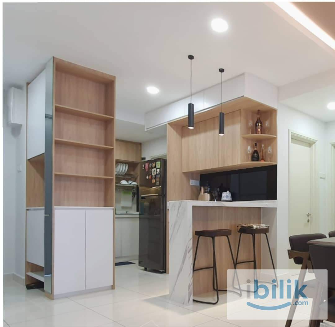 Middle Room - Female Only - Image 6