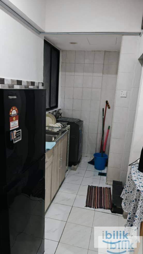 Master Room with attached Bathroom - Image 2