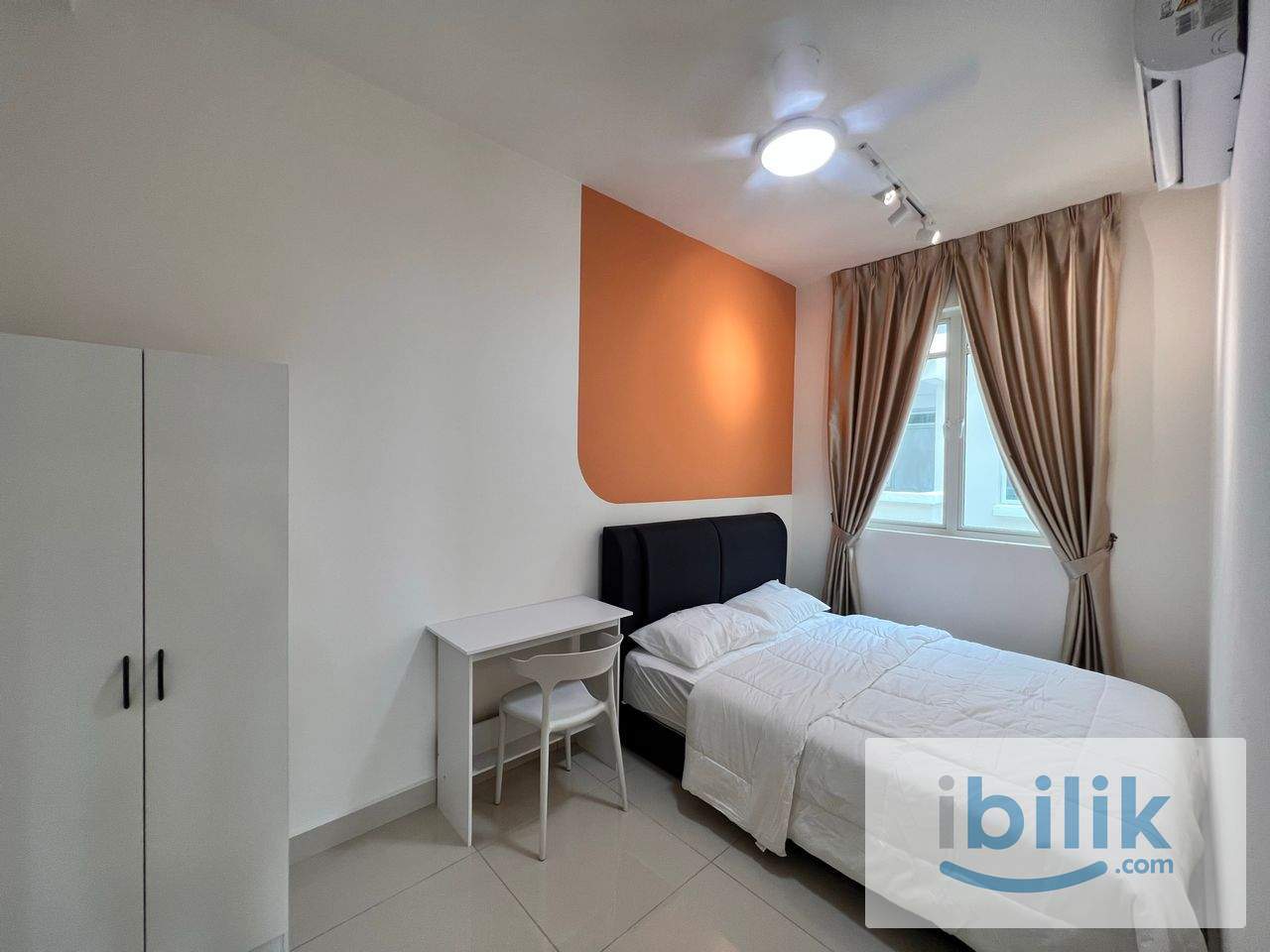 Room to rent in Damansara Damai/ Sungai Buloh  - Image 1