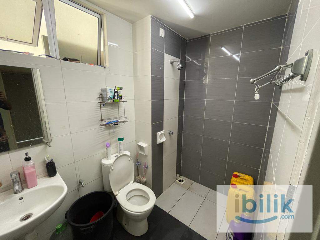 Medium Room for rent at Mutiara Anggerik Seksyen 15 Shah Alam - Image 4