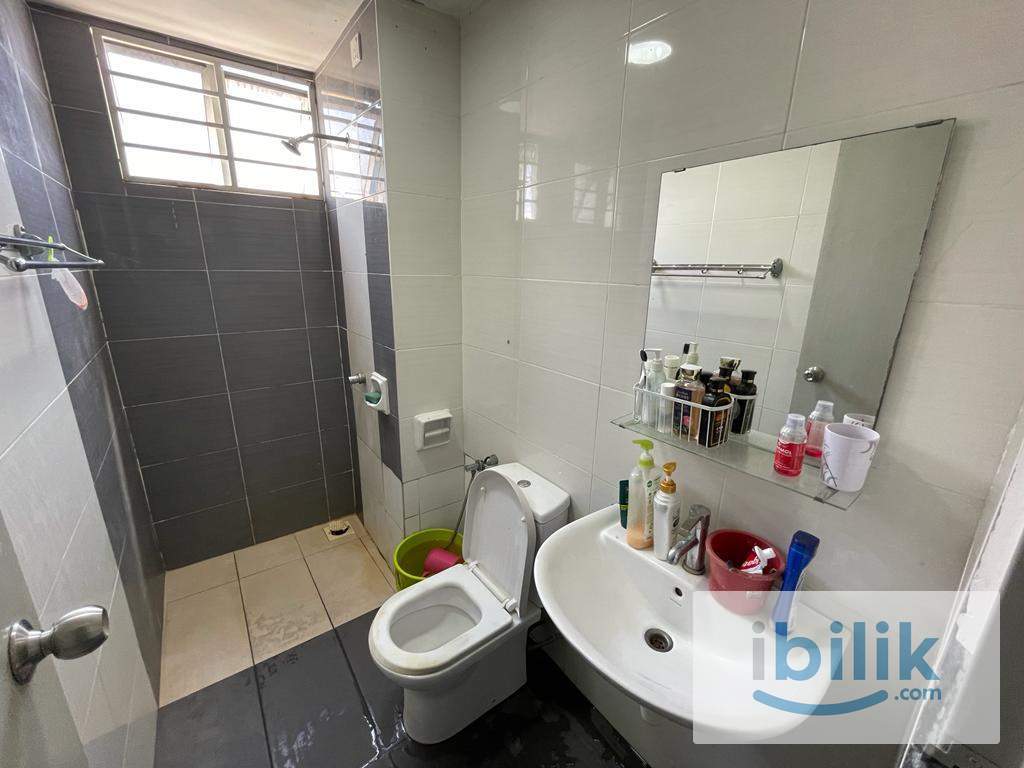 Medium Room for rent at Mutiara Anggerik Seksyen 15 Shah Alam - Image 5