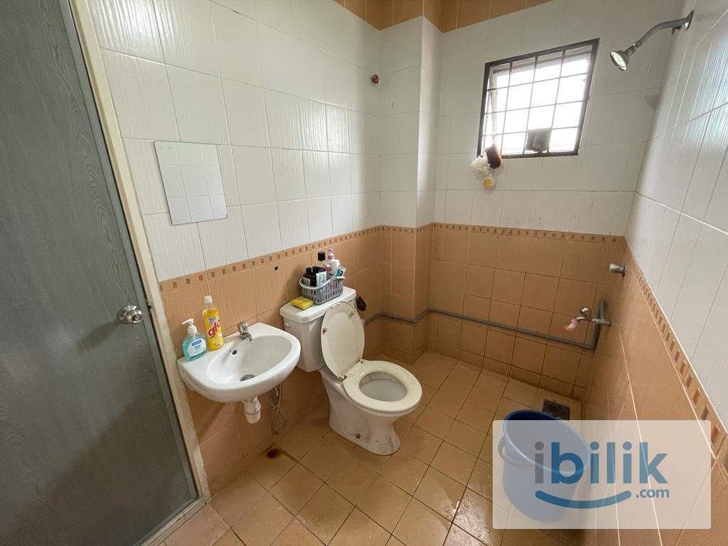 Medum size room at Seksyen 7 Shah Alam - Image 4