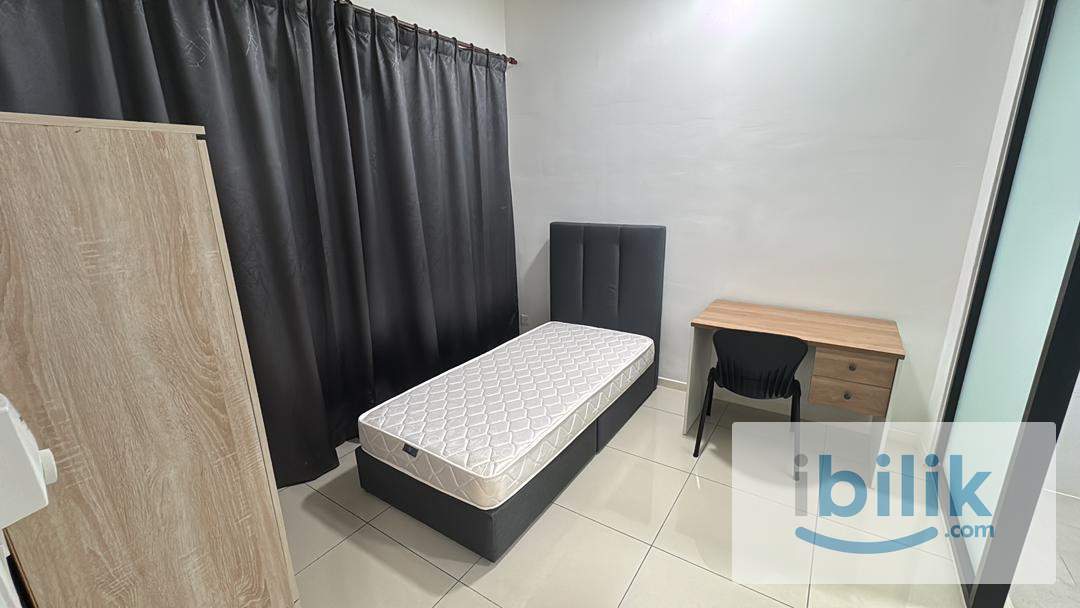 All Female unit Single room with personal bathroom at Nadayu 801 - Image 3