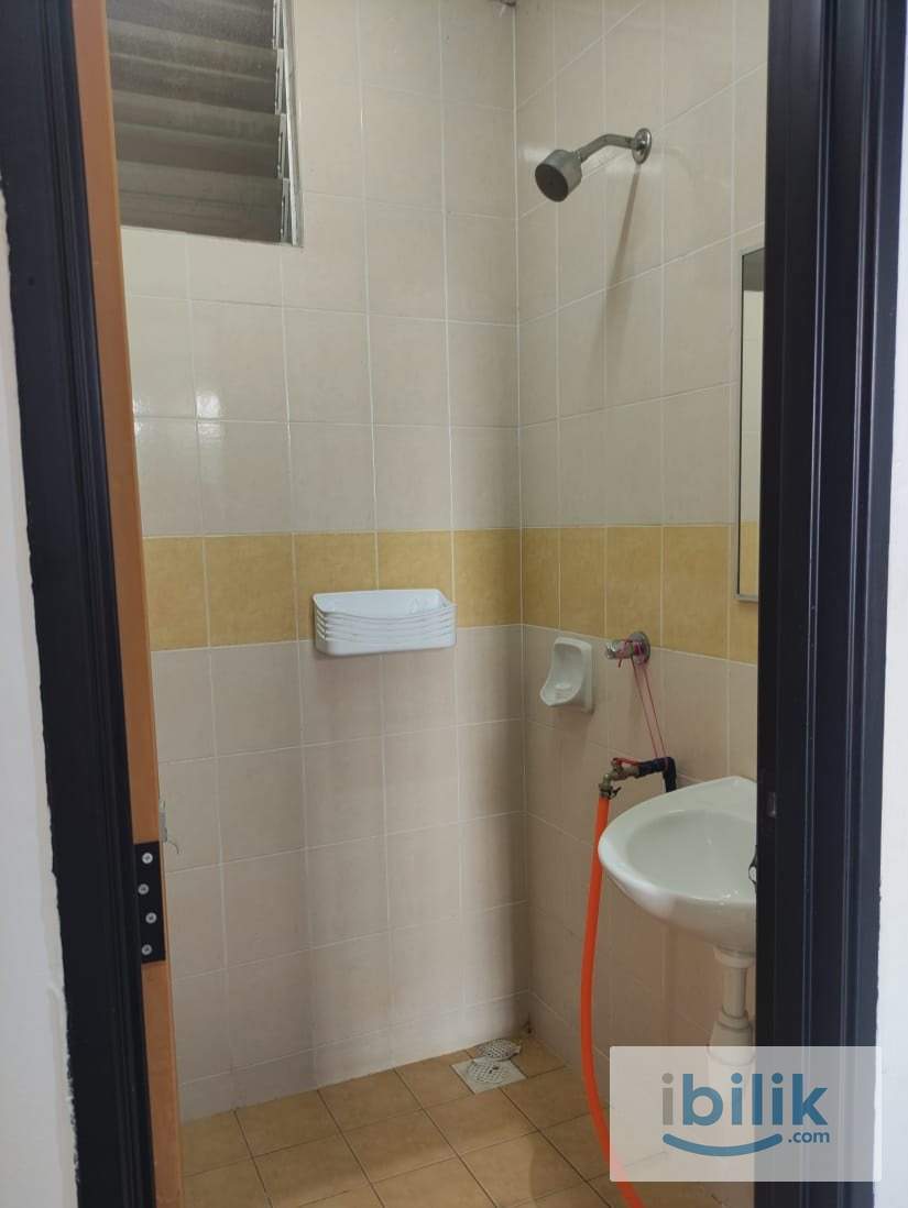 Apartment Seri Kejora / Medium Room - Image 4