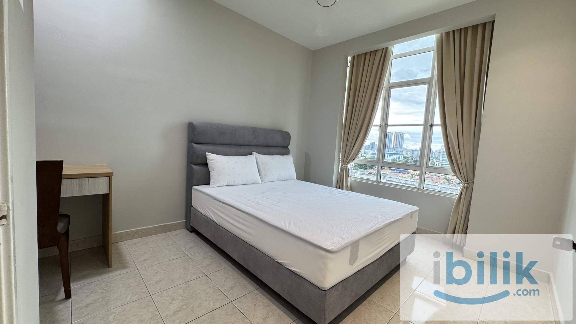 Masterbed room   - Image 2