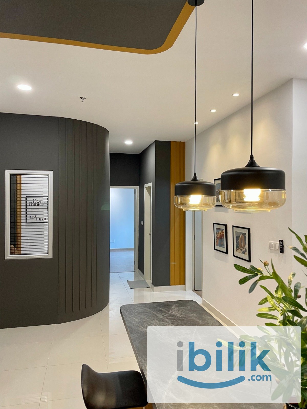 Masterbedroom for male near MRT - Image 1