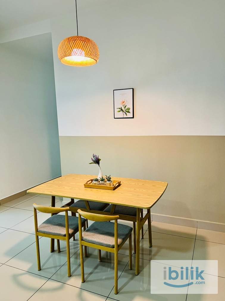 Middle Room at Parkhill Residence, Bukit Jalil - Image 3