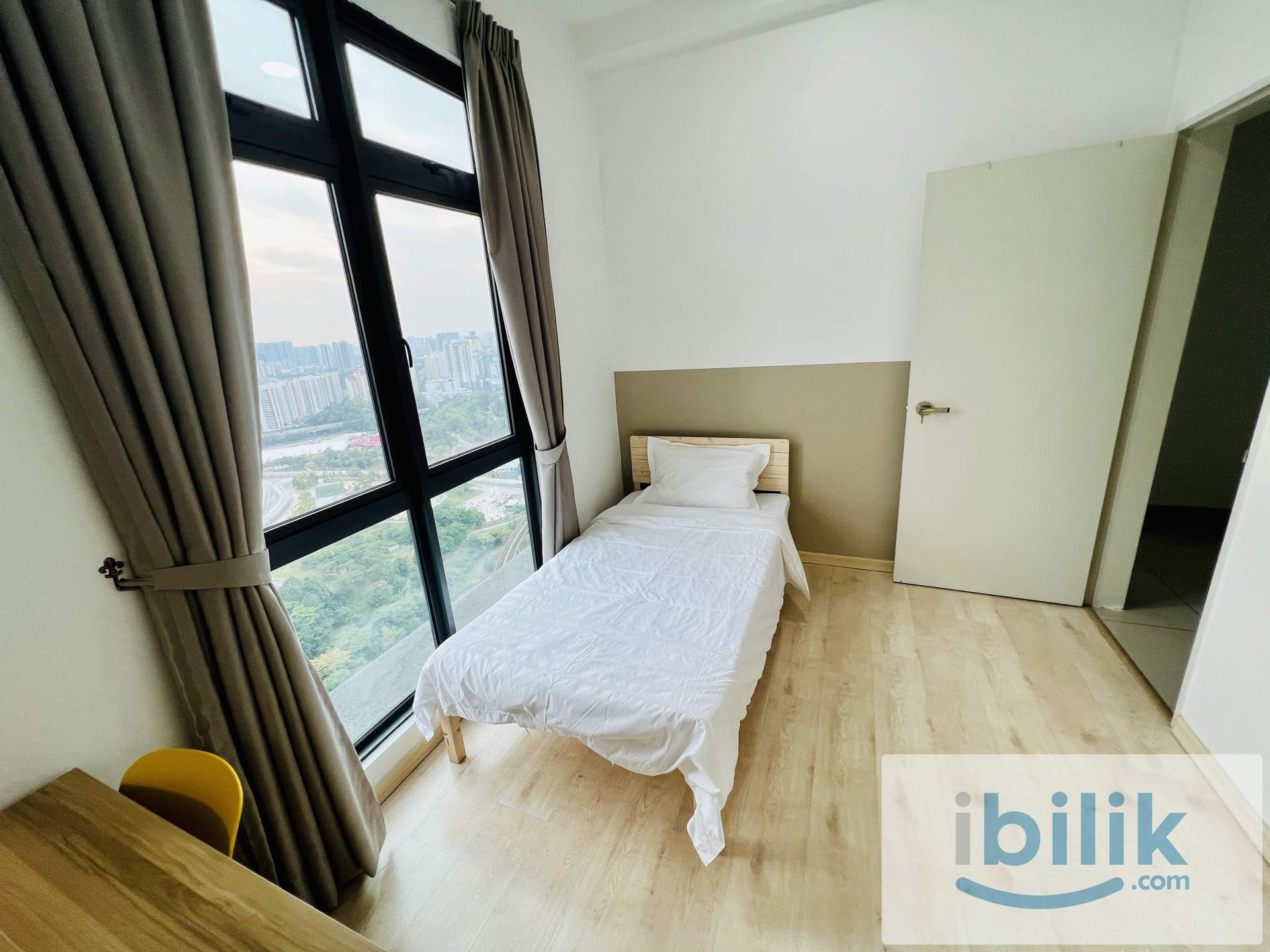 Single Mid Room at Parkhill Residence (APU) - Image 2